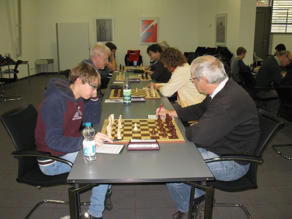 Schach_Okt_Nov_017 - Kopie.jpg - 